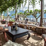 Seven Boutique Hotel 3*