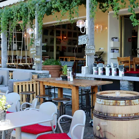 Seven Boutique Ασκόνα