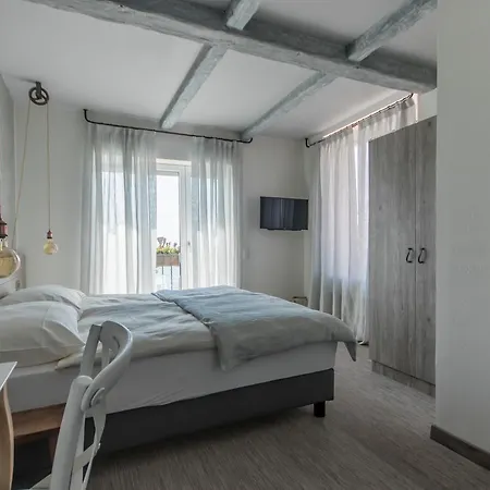 Seven Boutique 3* אסקונה