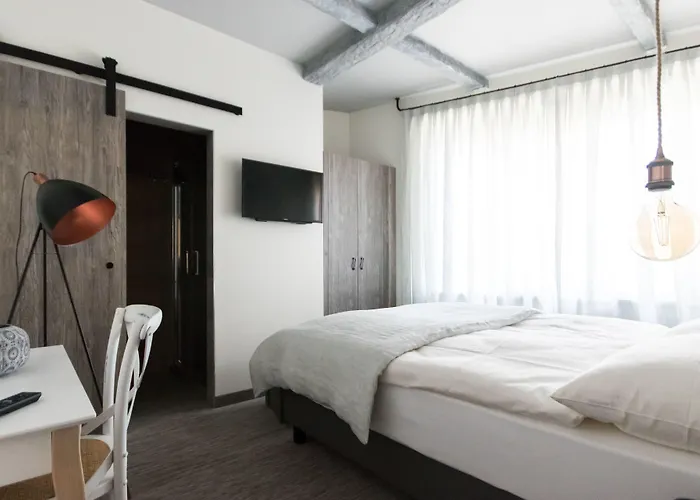 Seven Boutique Hotel