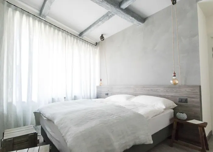 Seven Boutique Hotel