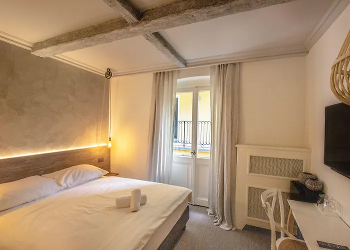 Seven Boutique Hotel