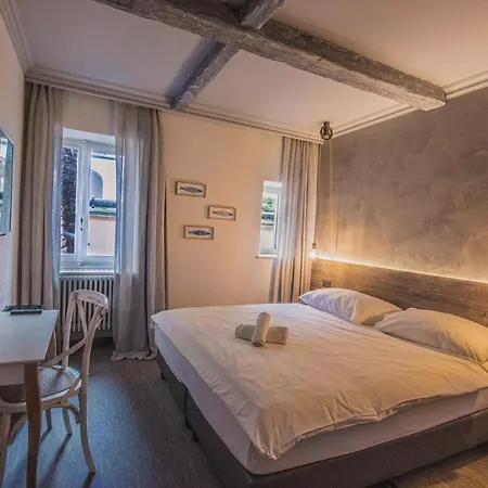 Seven Boutique Hotell 3*