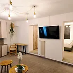 Seven Boutique 3*
