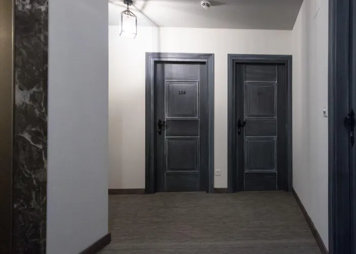 Отель Seven Boutique